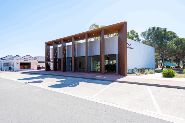 agora_de_riumar_proyecto_puntura_y_senalizacion_exterior_delta_ebre_turismo