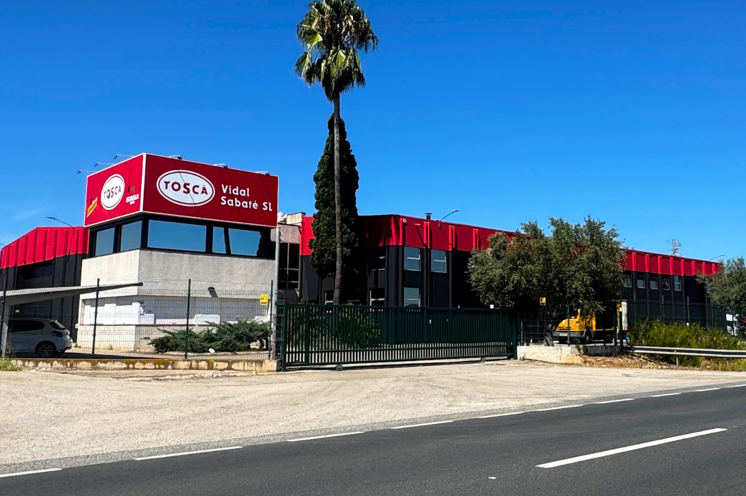 rótulo-desde-carretera-tarragona-publicidad