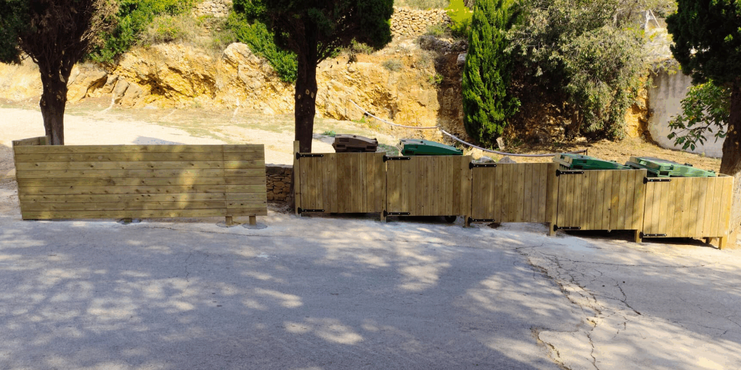 Proyecto-de-cerramiento-visual-para-contenedores-en-el-Santuario-de-Traiguer-rull-services